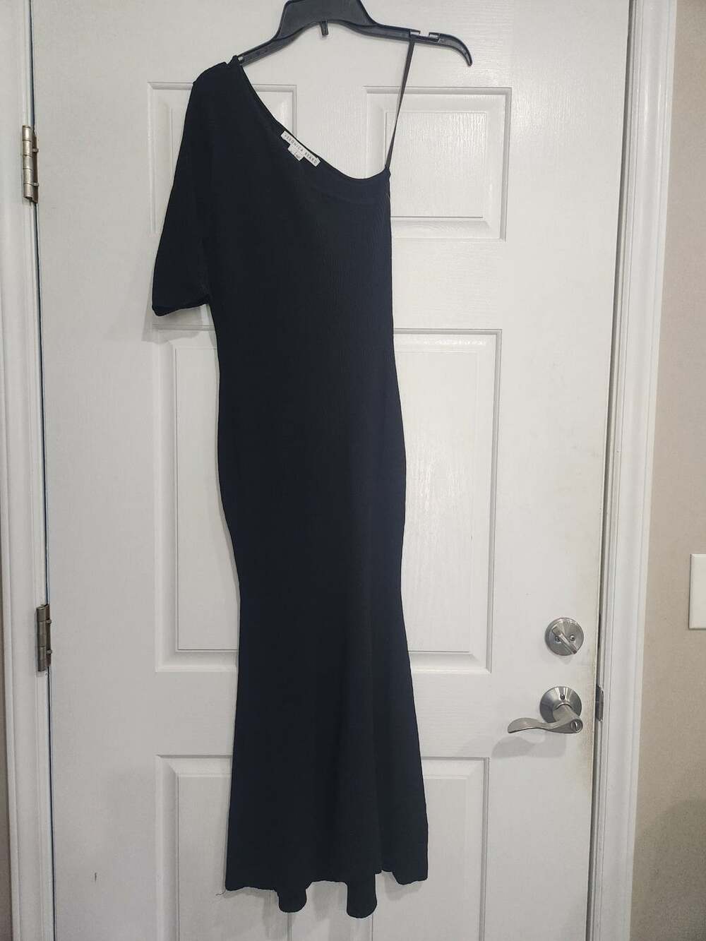 Veronica Beard Black One-Shoulder Ribbed Knit Maxi Dress Size M
